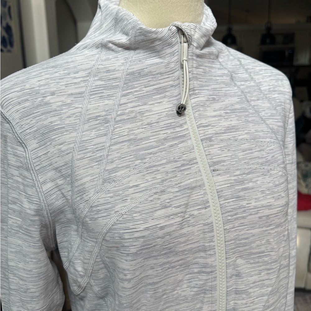 Lululemon Light Gray Define Jacket - image 3